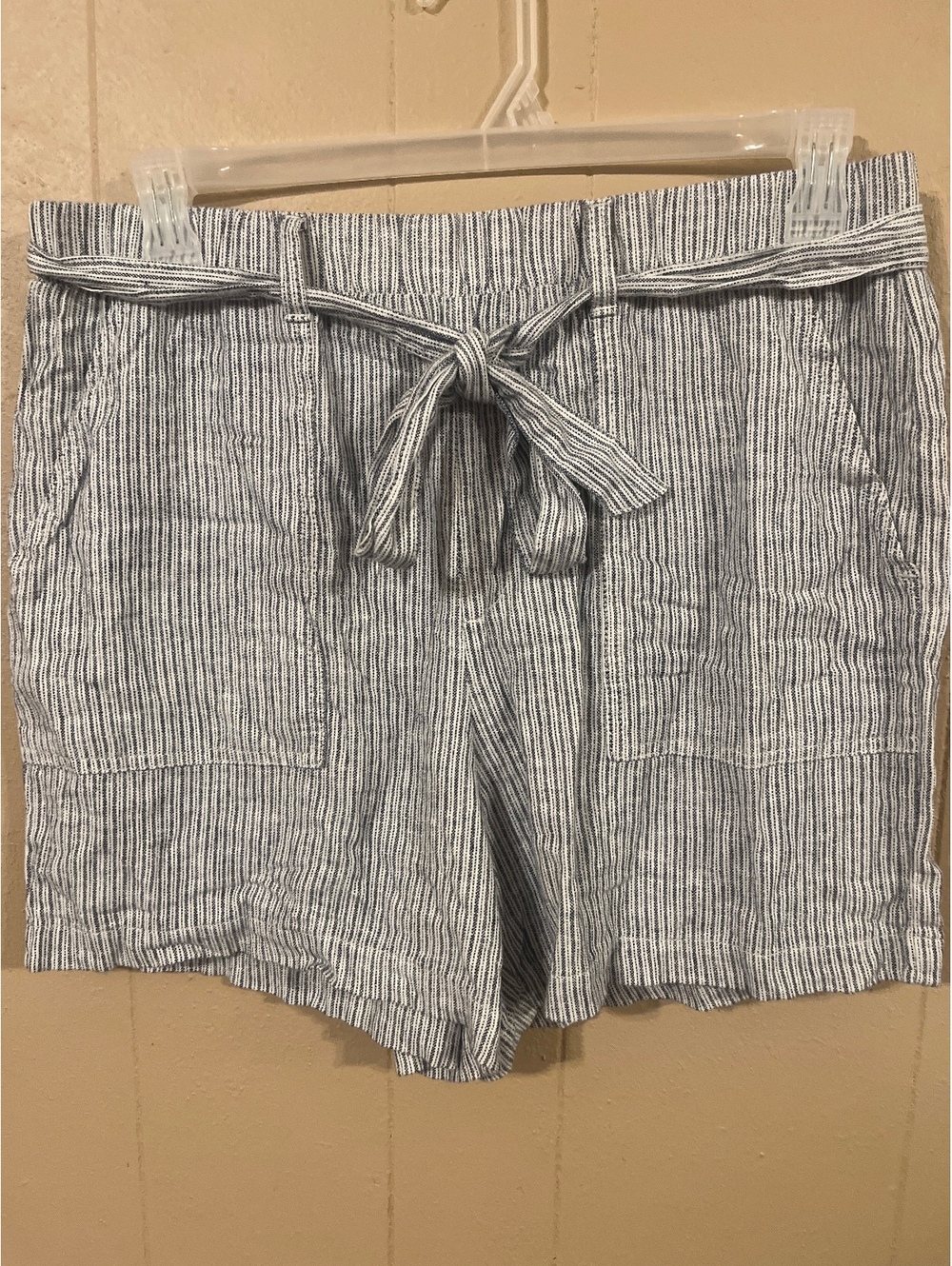 a.n.a Striped Linen Blend Shorts with Tie Waist, Size L